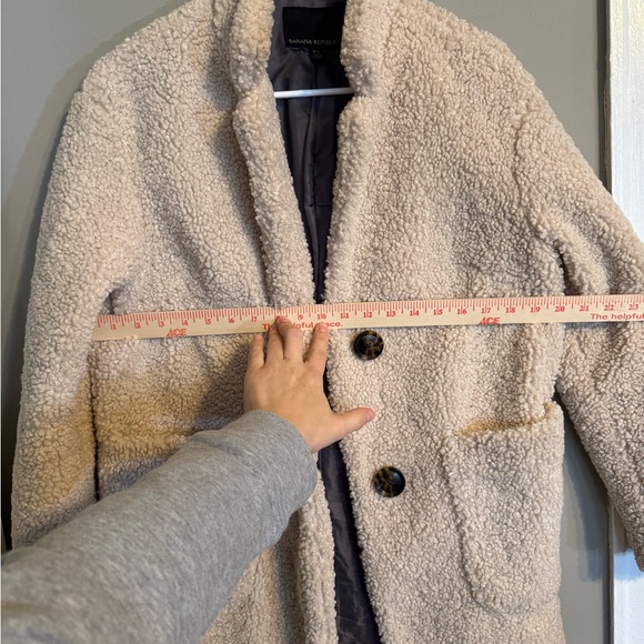 Banana Republic Women's Cream Teddy Coat - Picture 6 of 9